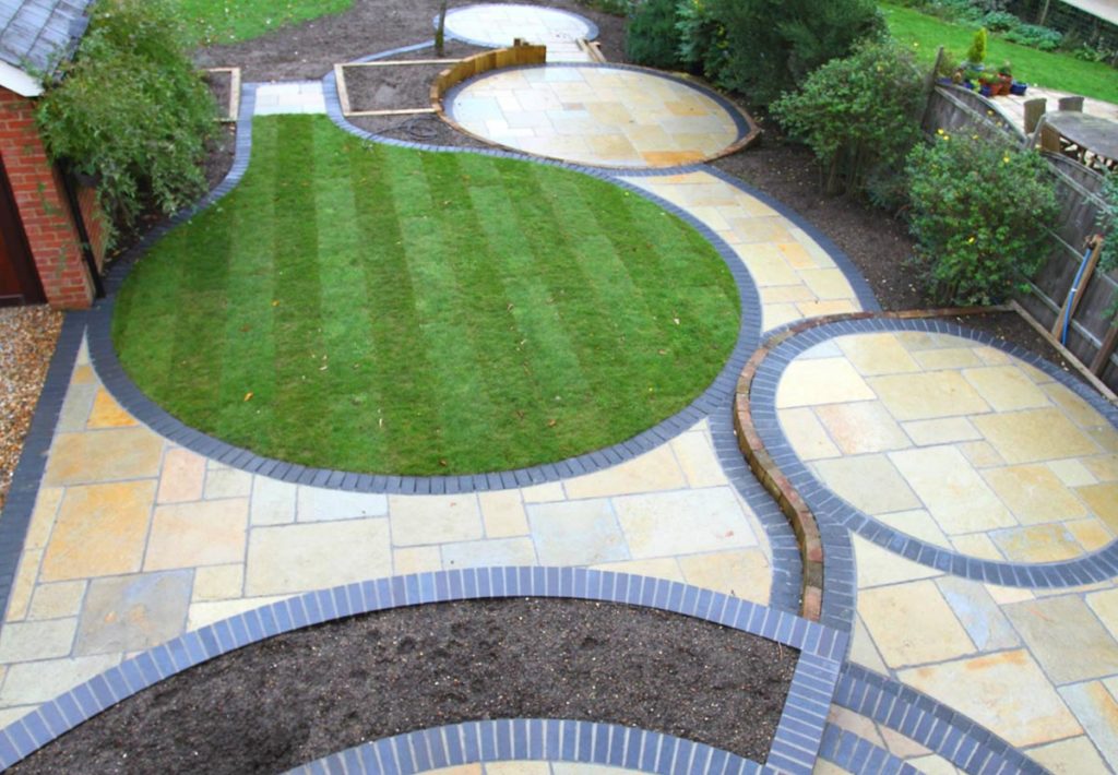 Natural Stone Curved Patio in Totton built by Paul Cass Landscapes