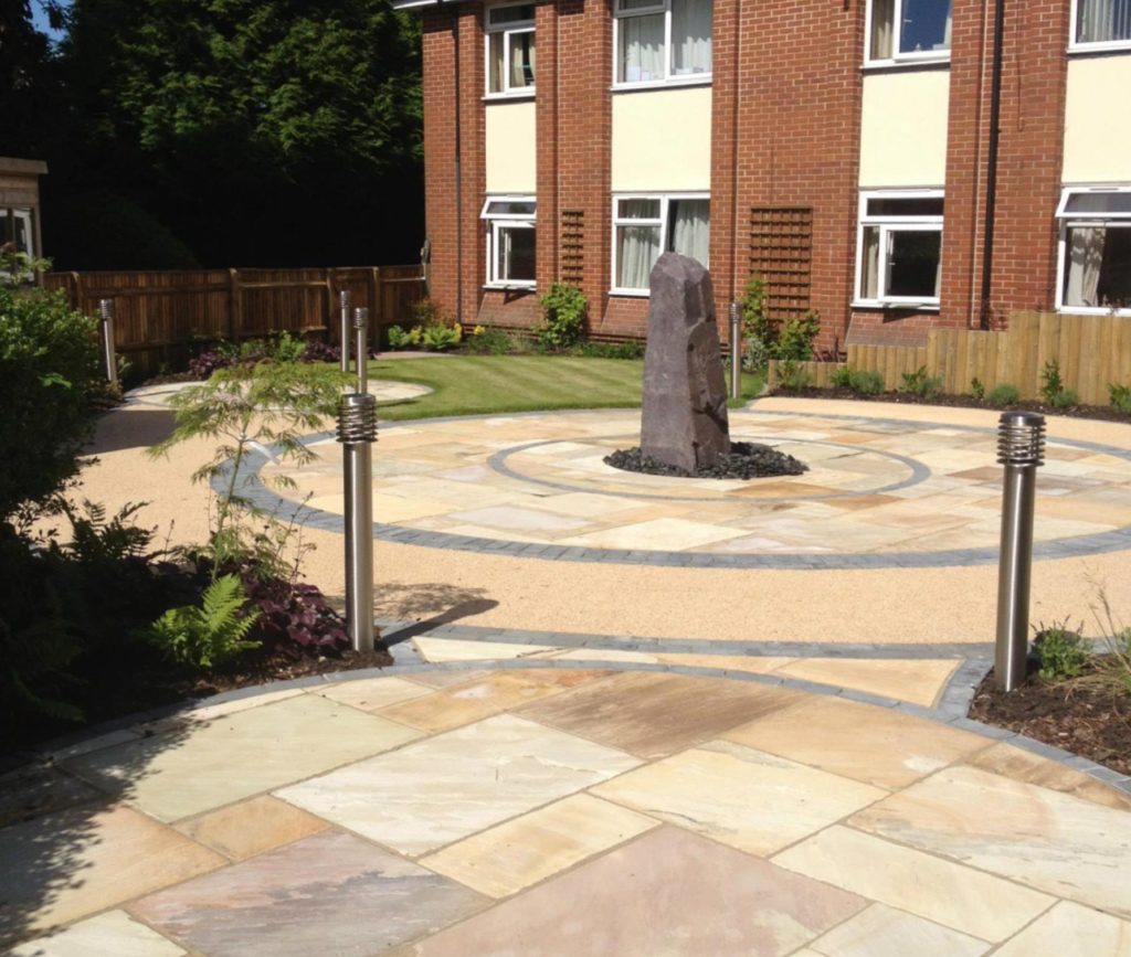 Slate Monolith and Paving in Hampshire built by Paul Cass Landscapes